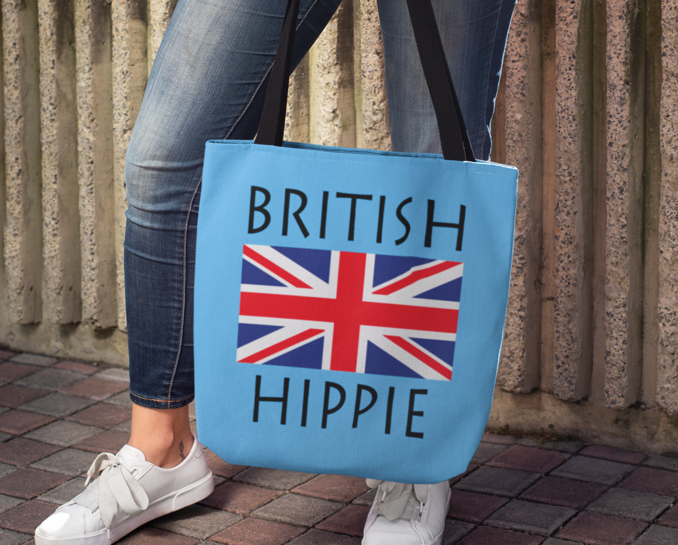The Stately Wear British Flag Hippie has bold colors from the iconic British flag. Made with biodegradable inks & dyes and made one-at-a-time it is environmentally friendly. 3 practical sizes so it is a great gym bag, beach bag, yoga bag, Pilates bag and travel bag.